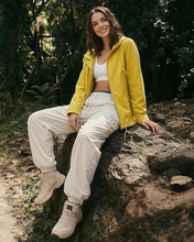 luvamia Rain Jacket Women Waterproof Lightweight Drawstring Zip Rain Coats Hiking Outdoor Travel Windbreaker with Hood