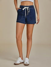 Women's Classic Denim Essential Relaxed Fit Belt Shorts With Pocket