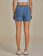 Women's Classic Denim Essential Relaxed Fit Belt Shorts With Pocket