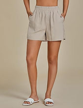 2025 Women's Relaxed Lightweight Shorts with Elastic Waistband and Front Button