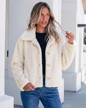 luvamia Faux Fur Jackets for Women Cropped Fuzzy Fluffy Fall Winter Coats Trendy Oversized Jacket, Crop, Lapel, Button Down Closure, Faux Fur Coats with Pockets, Inner Lining, Warm Winter Outerwea
