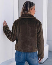luvamia Faux Fur Jackets for Women Cropped Fuzzy Fluffy Fall Winter Coats Trendy Oversized Jacket, Crop, Lapel, Button Down Closure, Faux Fur Coats with Pockets, Inner Lining, Warm Winter Outerwea