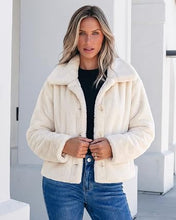 luvamia Faux Fur Jackets for Women Cropped Fuzzy Fluffy Fall Winter Coats Trendy Oversized Jacket, Crop, Lapel, Button Down Closure, Faux Fur Coats with Pockets, Inner Lining, Warm Winter Outerwea