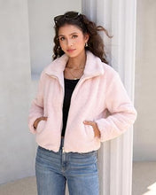 luvamia Faux Fur Jackets for Women Fall Cropped Coat Fuzzy Winter Outerwear Zip Up Front, Modern Retro Style, Lapel Collar, Drop Shoulder, Long Sleeve, Autumn Layering, City Chic Outerwear, Wide Collar