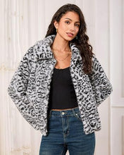 luvamia Women's Leopard Print Faux Fur Jackets Fluffy Furry Winter Coats Cheetah Animal Print Jackets, Oversized, Lapel, Snap Button, Inner Lining, Furry Winter Coats with Pockets, Western Outfits