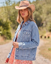 luvamia Jean Jacket Women Button Down Long Sleeve Oversized Denim Jackets Casual Jackets for Women Trendy, 2 Functional Side Pockets, No Stretch, Western Fall Outfits, Country Concert Outfits