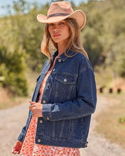 luvamia Jean Jacket Women Button Down Long Sleeve Oversized Denim Jackets Casual Jackets for Women Trendy, 2 Functional Side Pockets, No Stretch, Western Fall Outfits, Country Concert Outfits