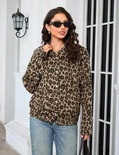 luvamia Women Leopard Print Bomber Jacket Oversized Wool Blend Fall Outfits Brushed, Cheetah, Animal Print Jackets, Stand Collar, Snap Button, Elastic Hem, Winter Coats with Pockets, Western Outfits