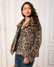 luvamia Women's Leopard Print Faux Fur Jackets Fluffy Furry Winter Coats Cheetah Animal Print Jackets, Oversized, Lapel, Snap Button, Inner Lining, Furry Winter Coats with Pockets, Western Outfits