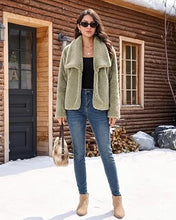 luvamia Faux Fur Jackets for Women Fall Coats Oversized Winter Outerwears Short Pile Surface, Side Pockets, Wide Lapel Collar, Dropped Shoulder, Fall Winter Layering, Snap Button Closure, Open Front