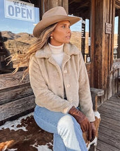 luvamia Faux Fur Jackets for Women Cropped Fuzzy Fluffy Fall Winter Coats Trendy Oversized Jacket, Crop, Lapel, Button Down Closure, Faux Fur Coats with Pockets, Inner Lining, Warm Winter Outerwea