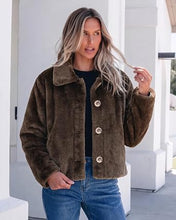 luvamia Faux Fur Jackets for Women Cropped Fuzzy Fluffy Fall Winter Coats Trendy Oversized Jacket, Crop, Lapel, Button Down Closure, Faux Fur Coats with Pockets, Inner Lining, Warm Winter Outerwea