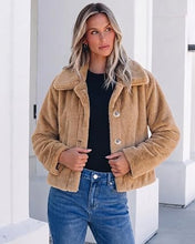 luvamia Faux Fur Jackets for Women Cropped Fuzzy Fluffy Fall Winter Coats Trendy Oversized Jacket, Crop, Lapel, Button Down Closure, Faux Fur Coats with Pockets, Inner Lining, Warm Winter Outerwea