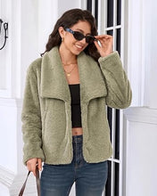 luvamia Faux Fur Jackets for Women Fall Coats Oversized Winter Outerwears Short Pile Surface, Side Pockets, Wide Lapel Collar, Dropped Shoulder, Fall Winter Layering, Snap Button Closure, Open Front