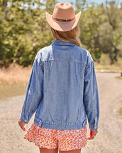 luvamia Jean Jacket Women Button Down Long Sleeve Oversized Denim Jackets Casual Jackets for Women Trendy, 2 Functional Side Pockets, No Stretch, Western Fall Outfits, Country Concert Outfits